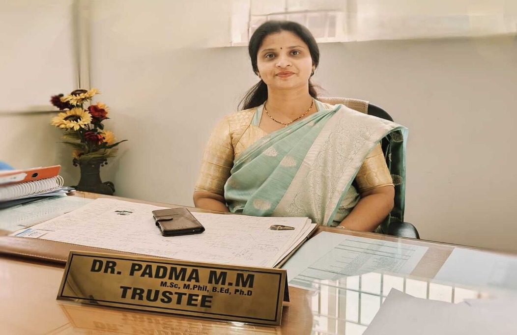 Dr Padma M M